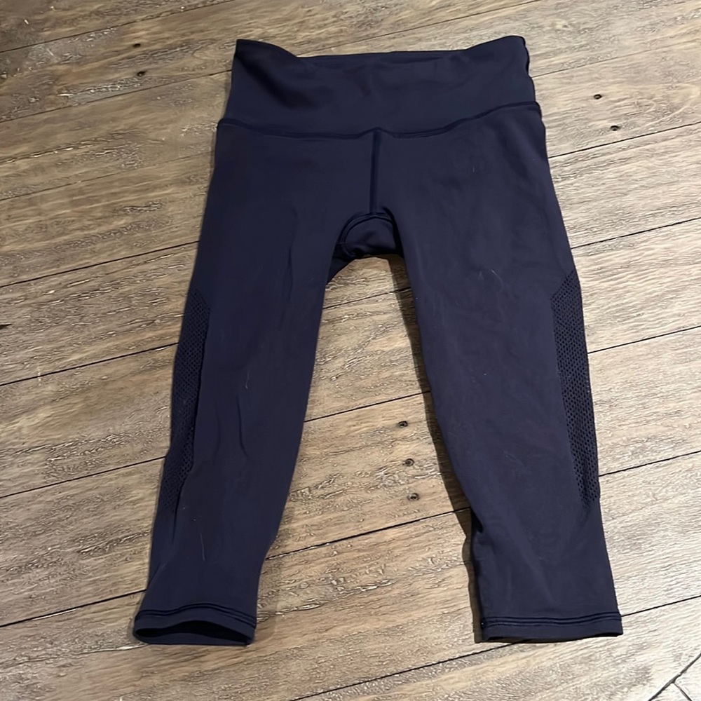Lulu women’s yoga pants